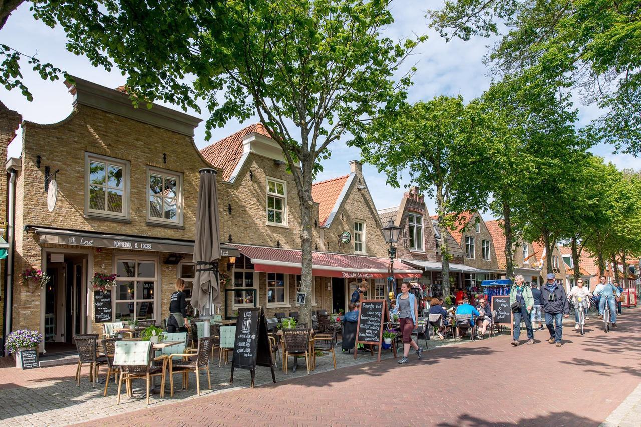 Leut Logies Hotell Vlieland Exteriör bild